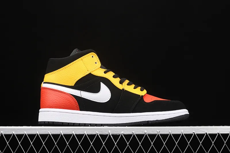 All categories Air Jordan Jordan series basketball shoes Air Jordan 1 Mid Air Jordan 1 Mid SE AJ1 Joe 1 color matching mid-top basketball shoes 852542-087